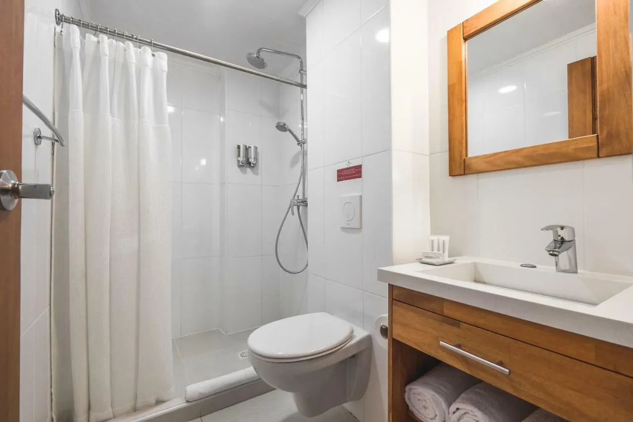 City Suites & Beach Hotel Willemstad 3*,