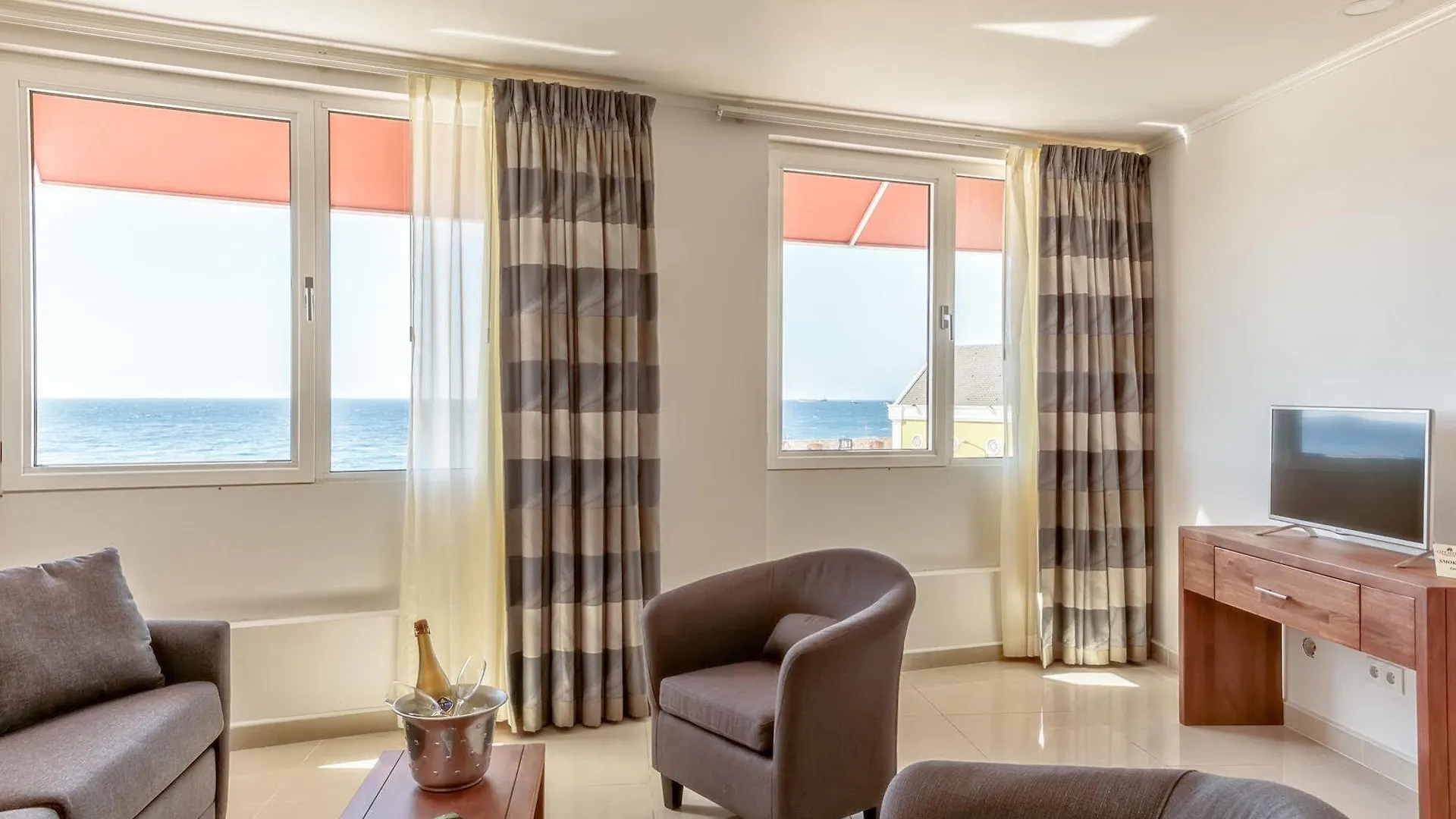City Suites & Beach Hotel Willemstad