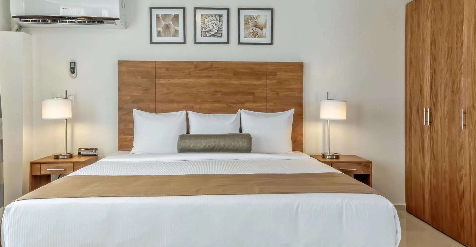 City Suites & Beach Hotel Willemstad 3*,  Curaçao