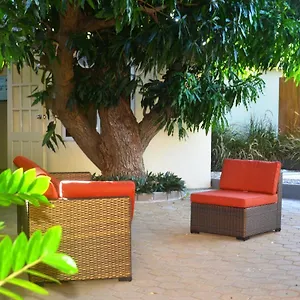 Homey Vacation And Carrental Casa de hóspedes
