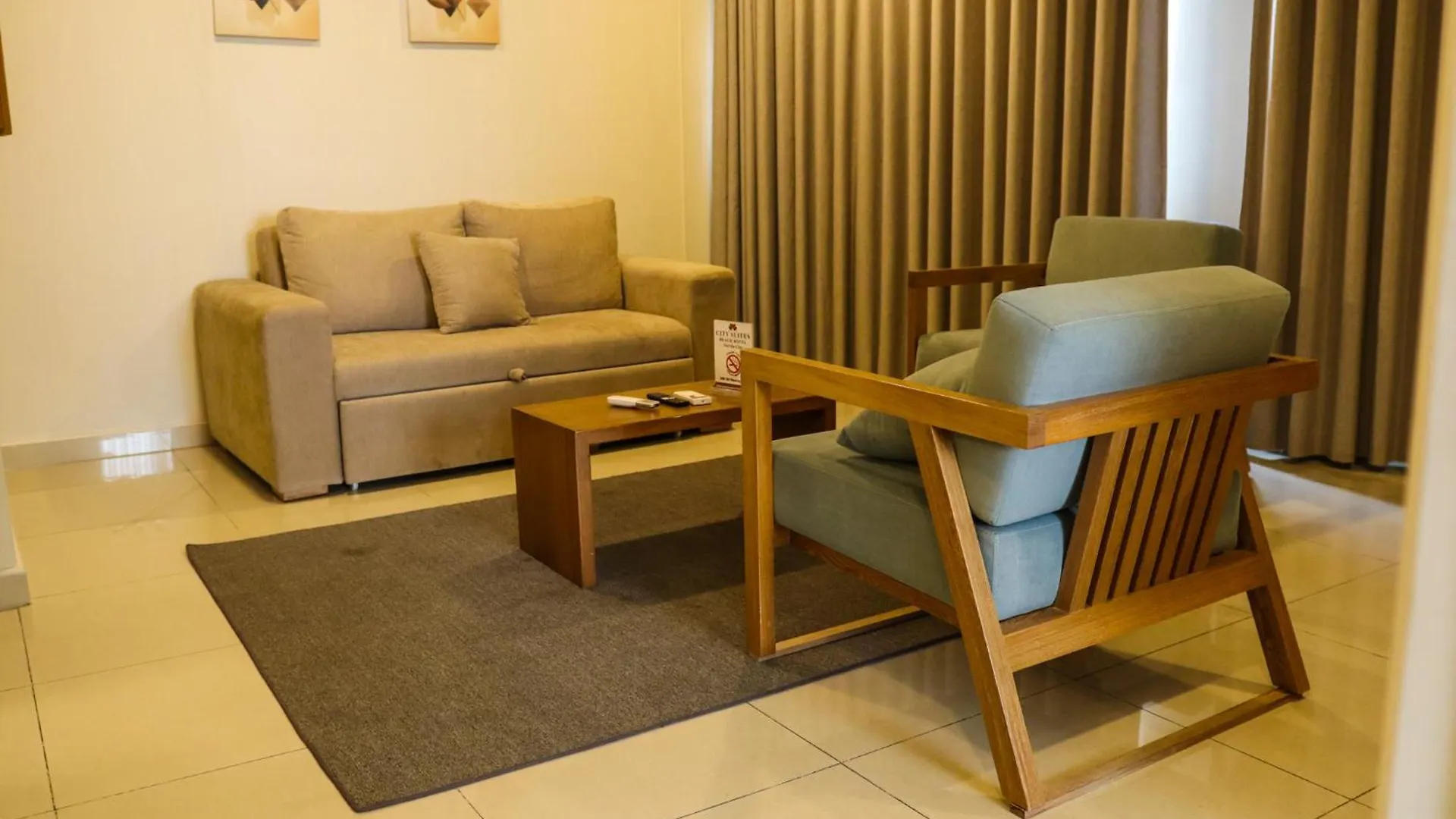 City Suites & Beach Hotel 3*, Willemstad